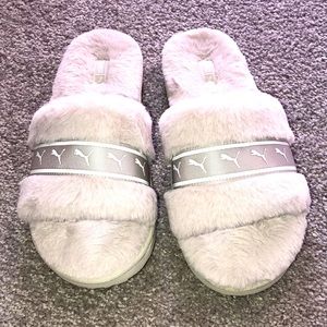 PUMA Fluff Nimbus Cloud White/Light Gray Remix Slippers. 8, New!